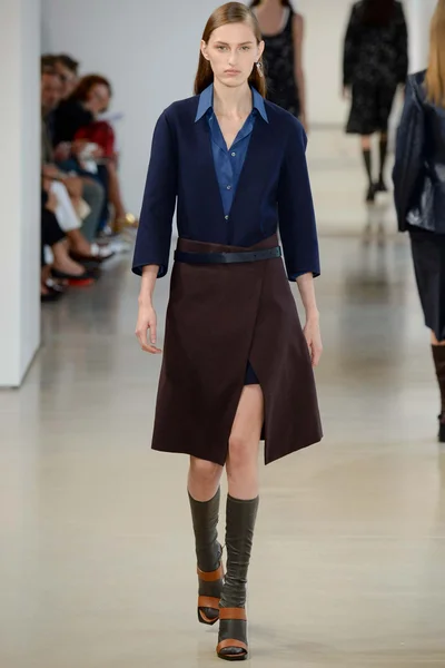 Look 25
